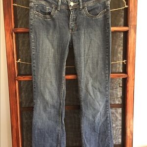 Bootcut, midrise, Jeans